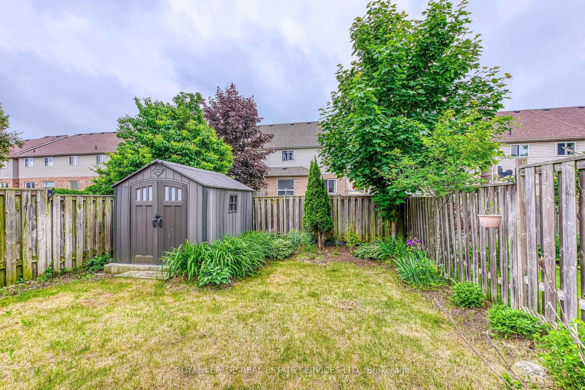 Photo 39 of 31 Eugene Drive, Guelph, Pineridge/Westminster Woods — HOMEH
