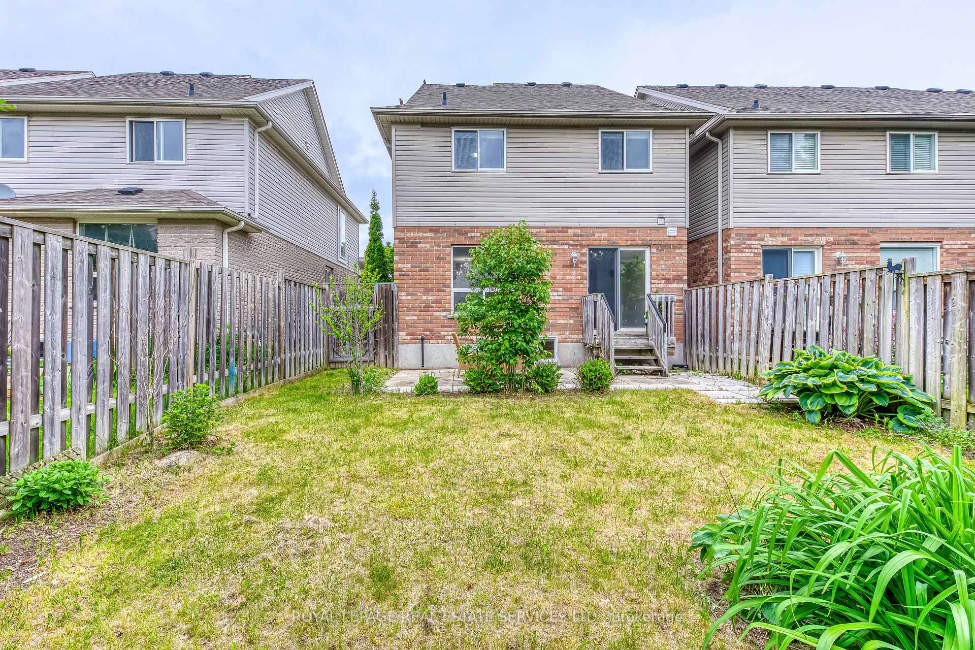 Photo 40 of 31 Eugene Drive, Guelph, Pineridge/Westminster Woods — HOMEH