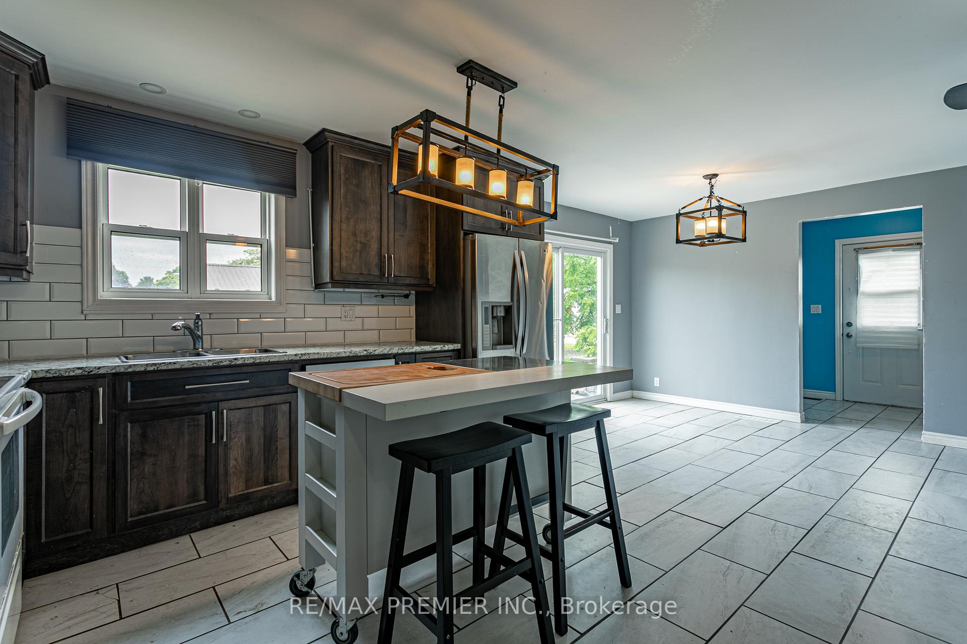 Photo 15 of 45 Wellington Street, Bayham, Port Burwell — HOMEH