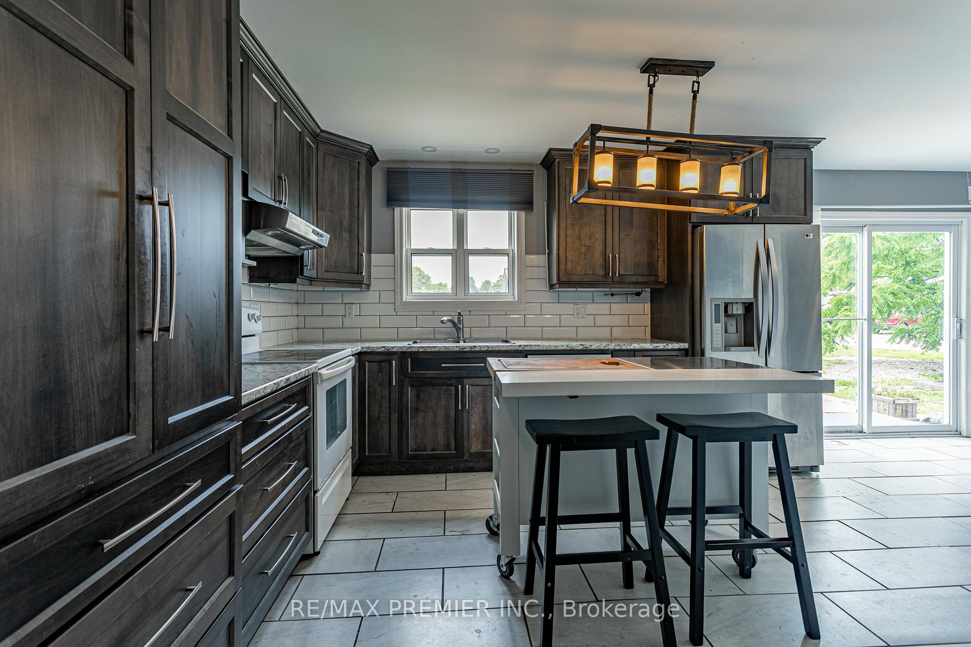Photo 17 of 45 Wellington Street, Bayham, Port Burwell — HOMEH