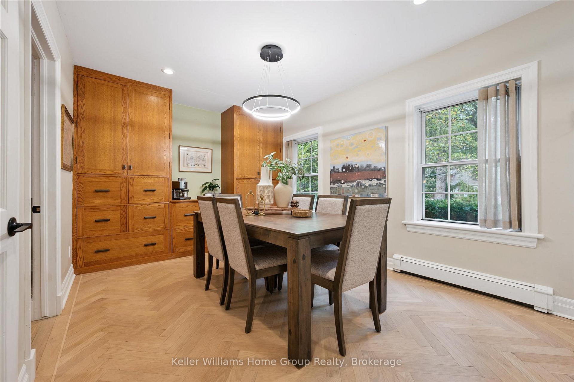 Photo 10 of 25 Forest Hill Drive, Guelph, Dovercliffe Park/Old University — HOMEH