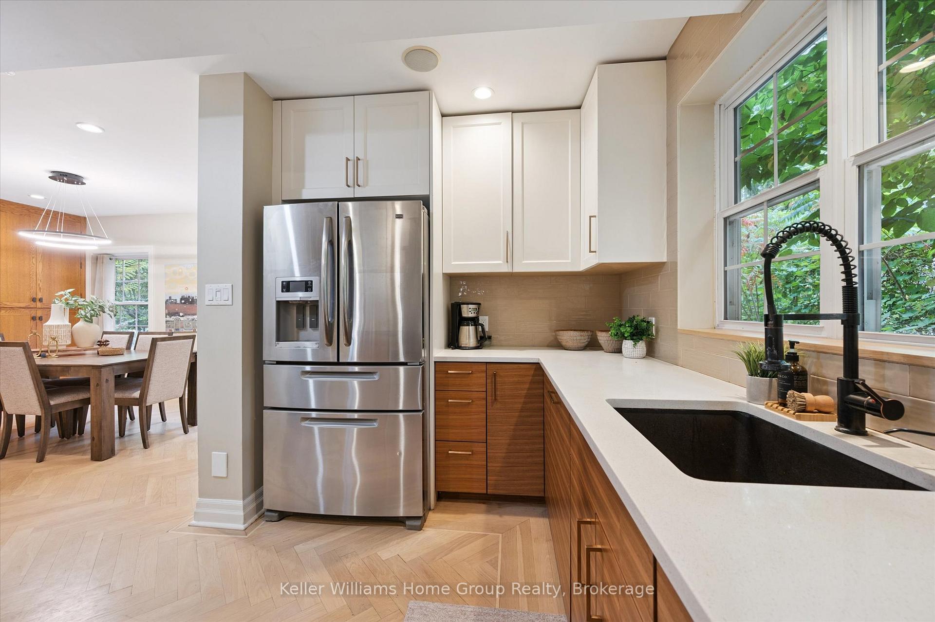 Photo 16 of 25 Forest Hill Drive, Guelph, Dovercliffe Park/Old University — HOMEH