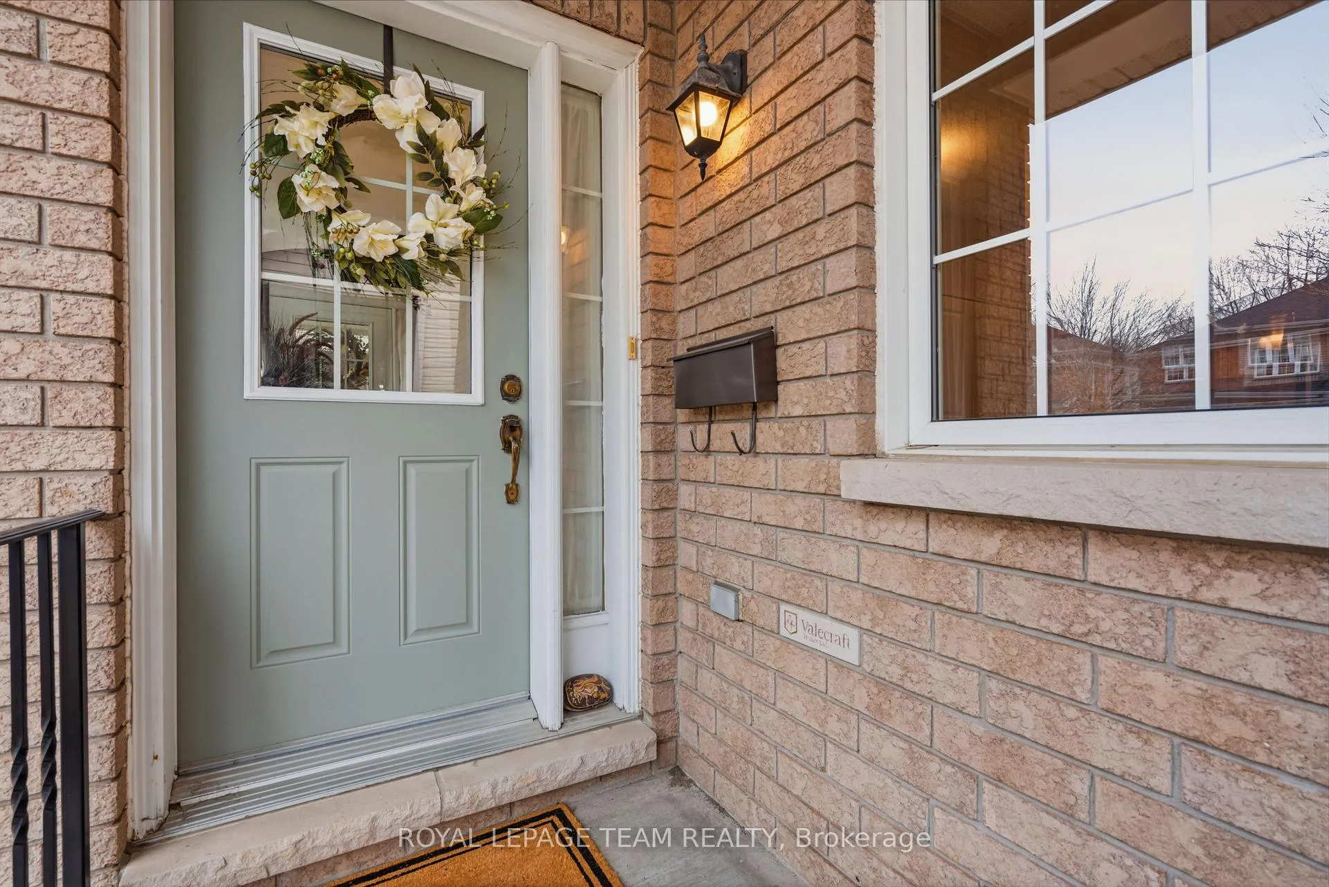 Photo 5 of 145 Stedman Street, Ottawa, Blossom Park/Kemp Park/Findlay Creek — HOMEH
