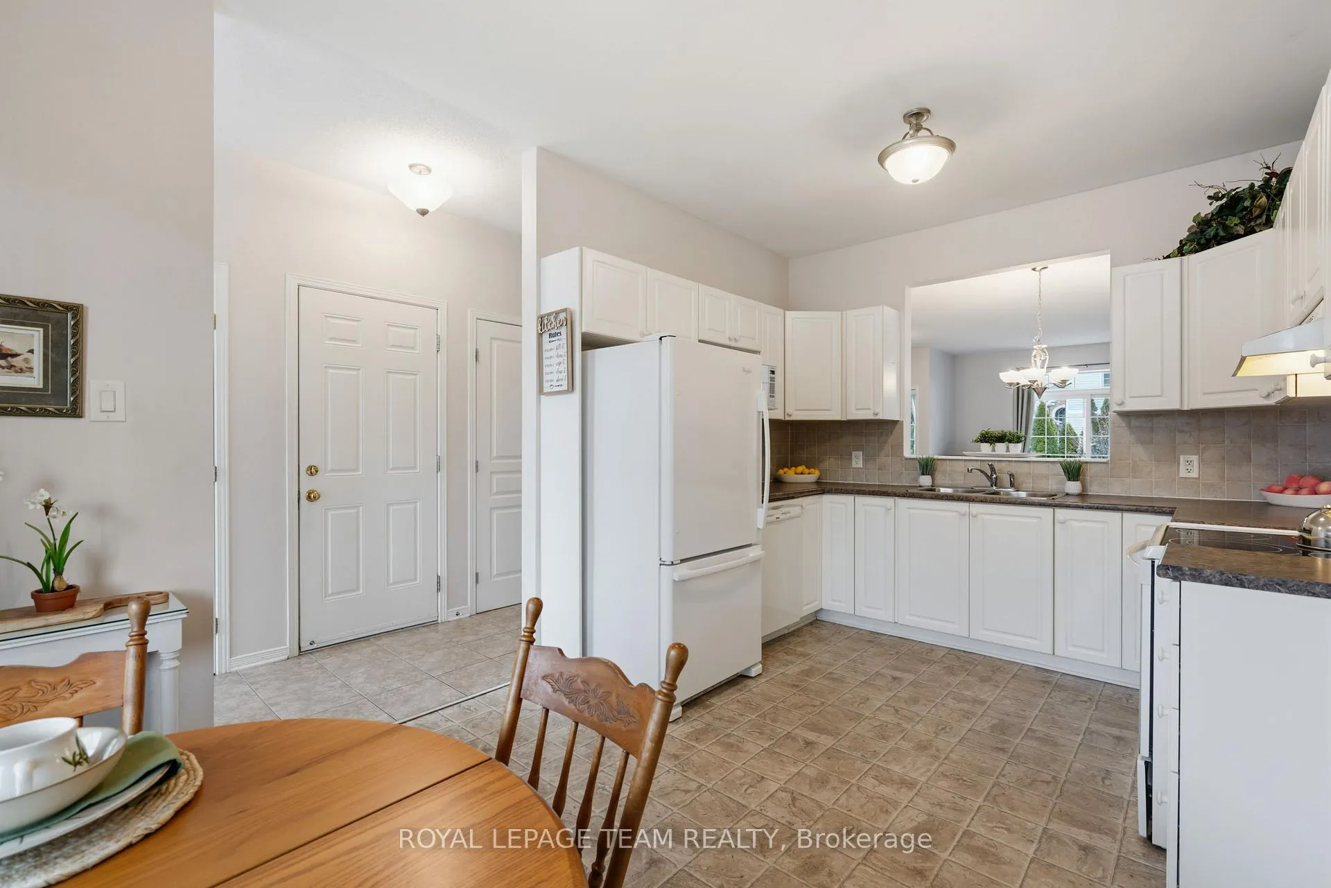 Photo 9 of 145 Stedman Street, Ottawa, Blossom Park/Kemp Park/Findlay Creek — HOMEH