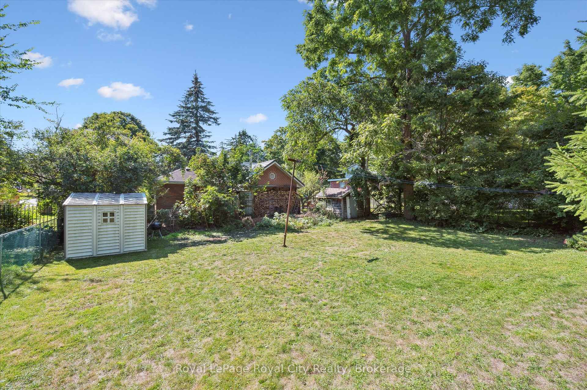 Photo 39 of 92 Kathleen Street, Guelph, Exhibition Park — HOMEH