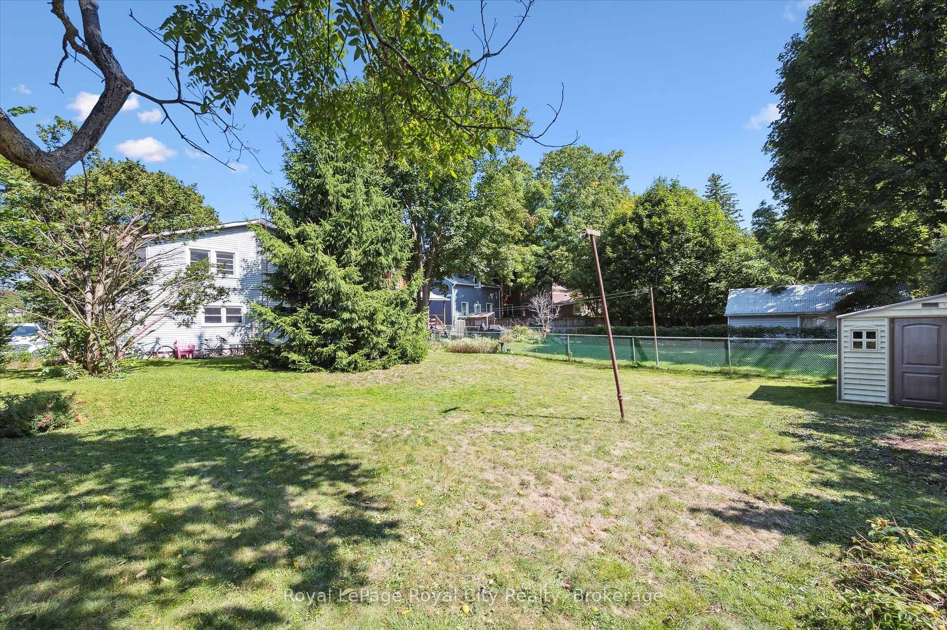 Photo 40 of 92 Kathleen Street, Guelph, Exhibition Park — HOMEH