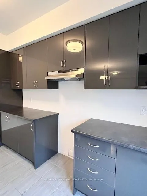 Photo 5 of 18 Whitton Drive, Brant, Paris — HOMEH