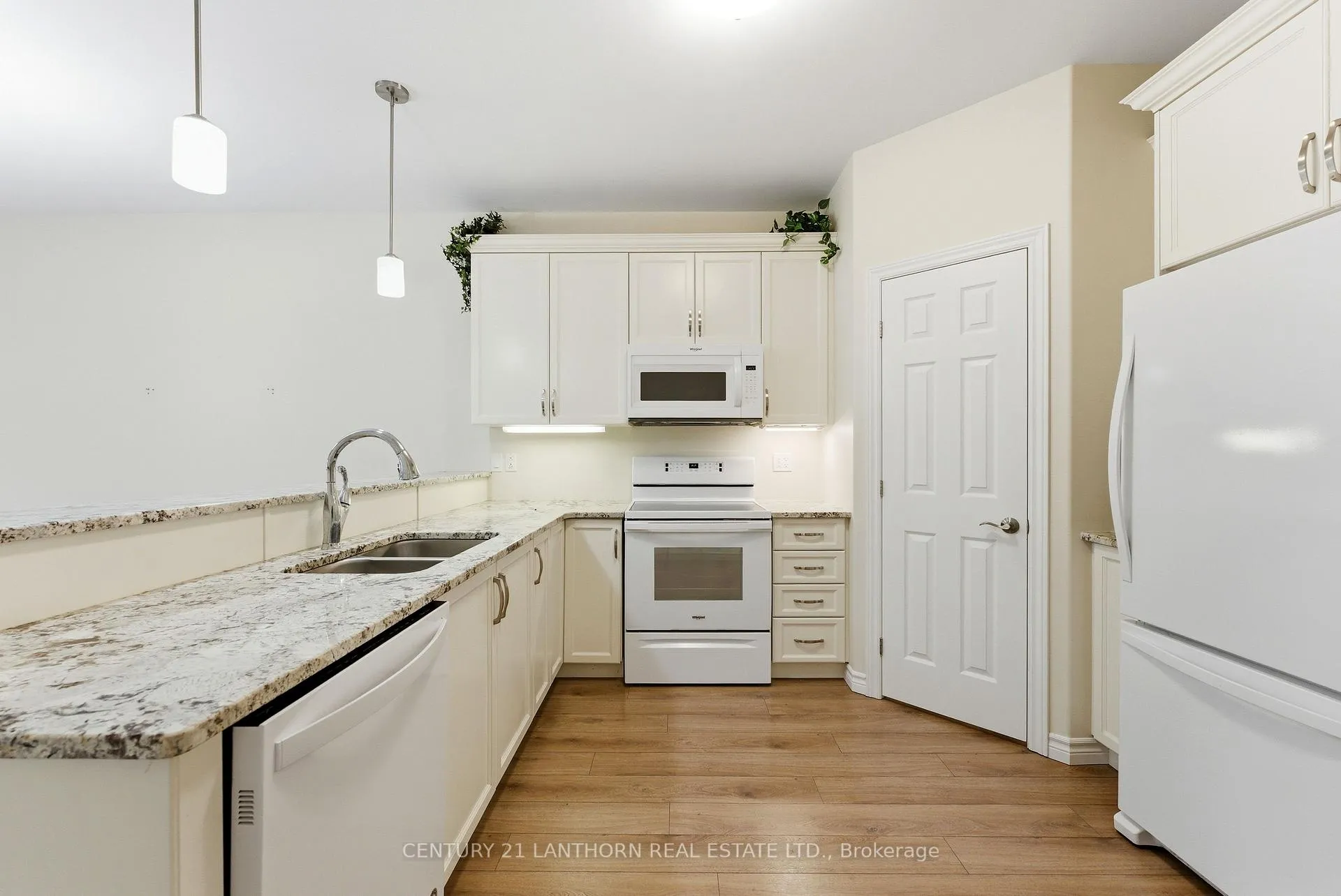 Photo 8 of 50 Covington Crescent, Belleville, Thurlow Ward — HOMEH
