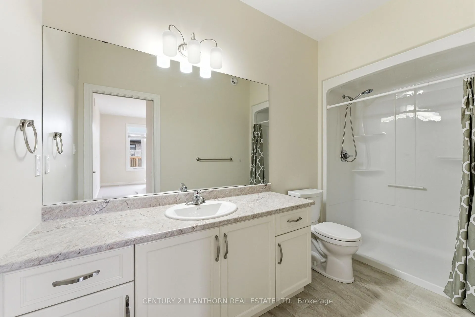 Photo 13 of 50 Covington Crescent, Belleville, Thurlow Ward — HOMEH