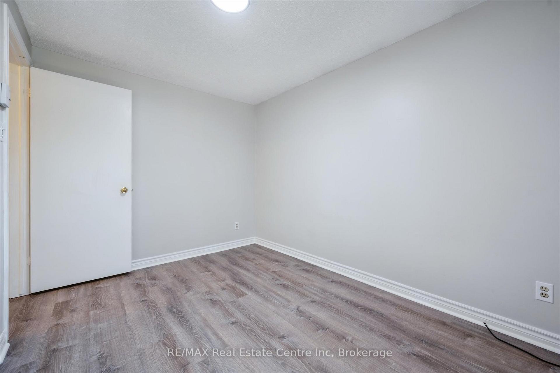 Photo 21 of 59 Steffler Drive, Guelph, Kortright West — HOMEH