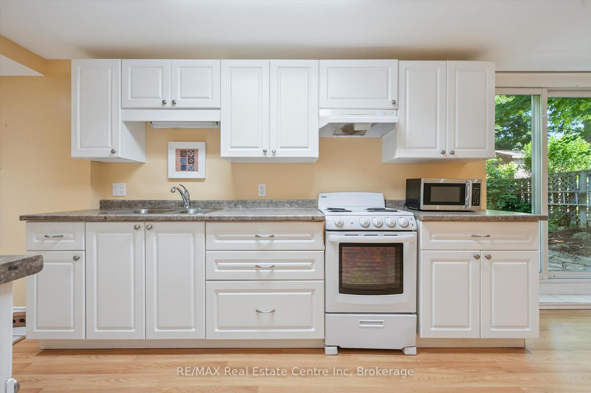 Photo 33 of 59 Steffler Drive, Guelph, Kortright West — HOMEH