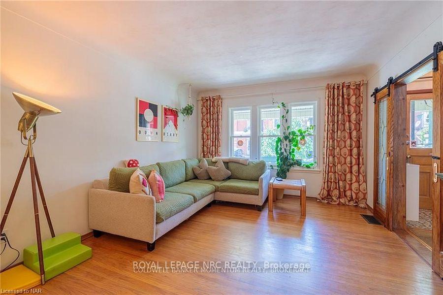 Photo 10 of 28 William Street W, Hamilton, Landsdale — HOMEH