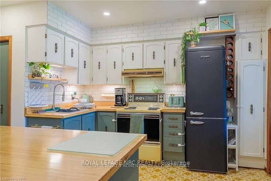 Photo 18 of 28 William Street W, Hamilton, Landsdale — HOMEH