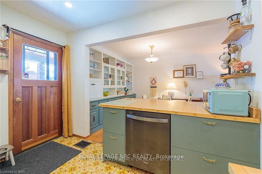 Photo 20 of 28 William Street W, Hamilton, Landsdale — HOMEH