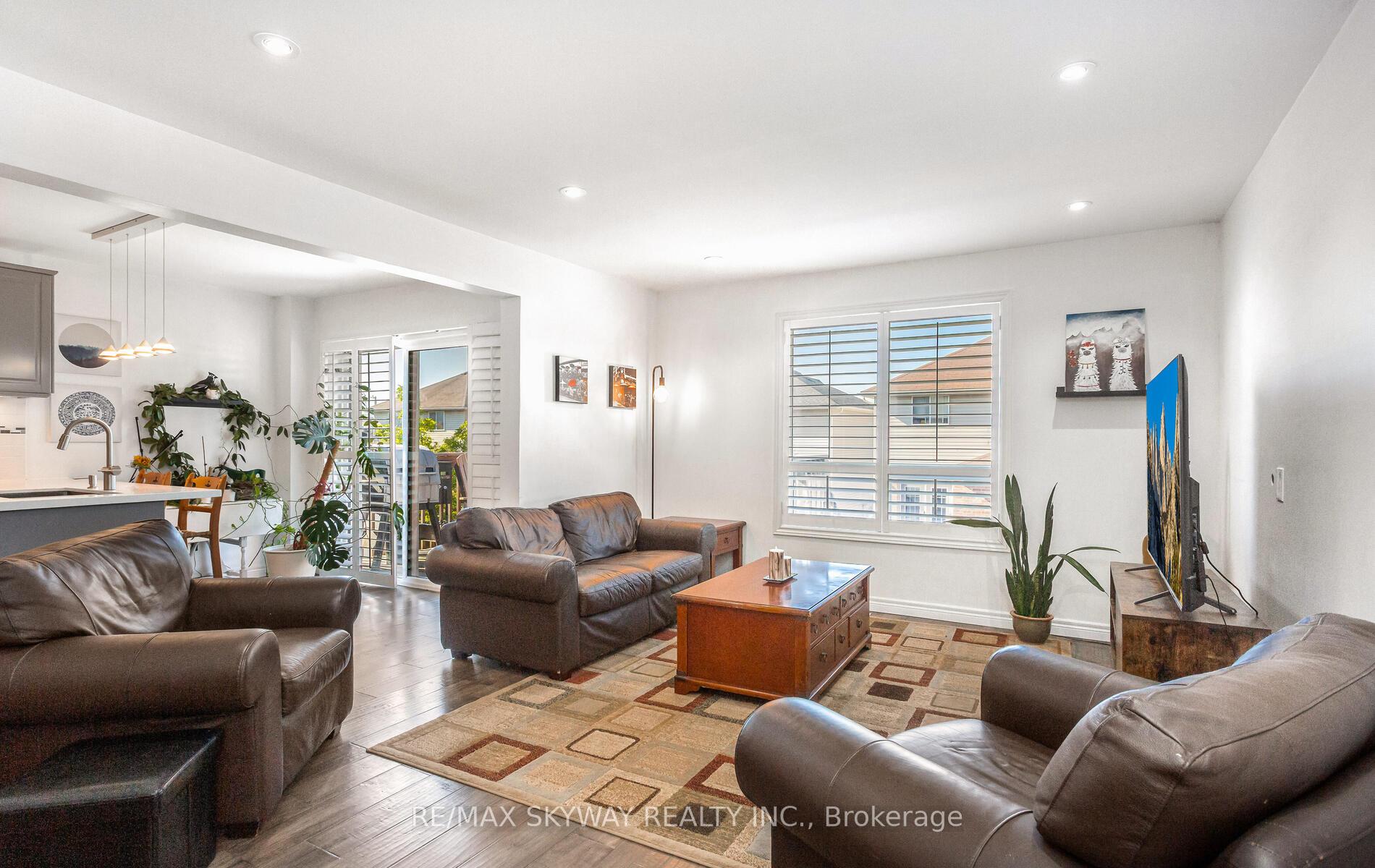 Photo 11 of 86 Davis Street, Guelph, Grange Road — HOMEH