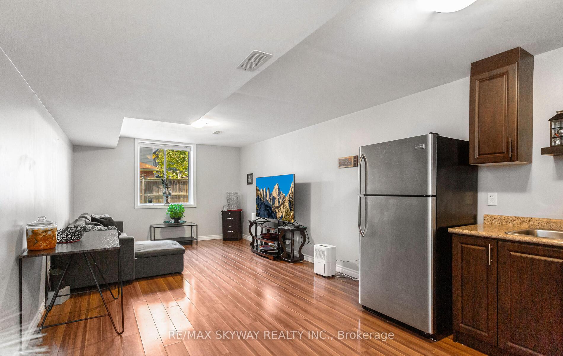 Photo 38 of 86 Davis Street, Guelph, Grange Road — HOMEH