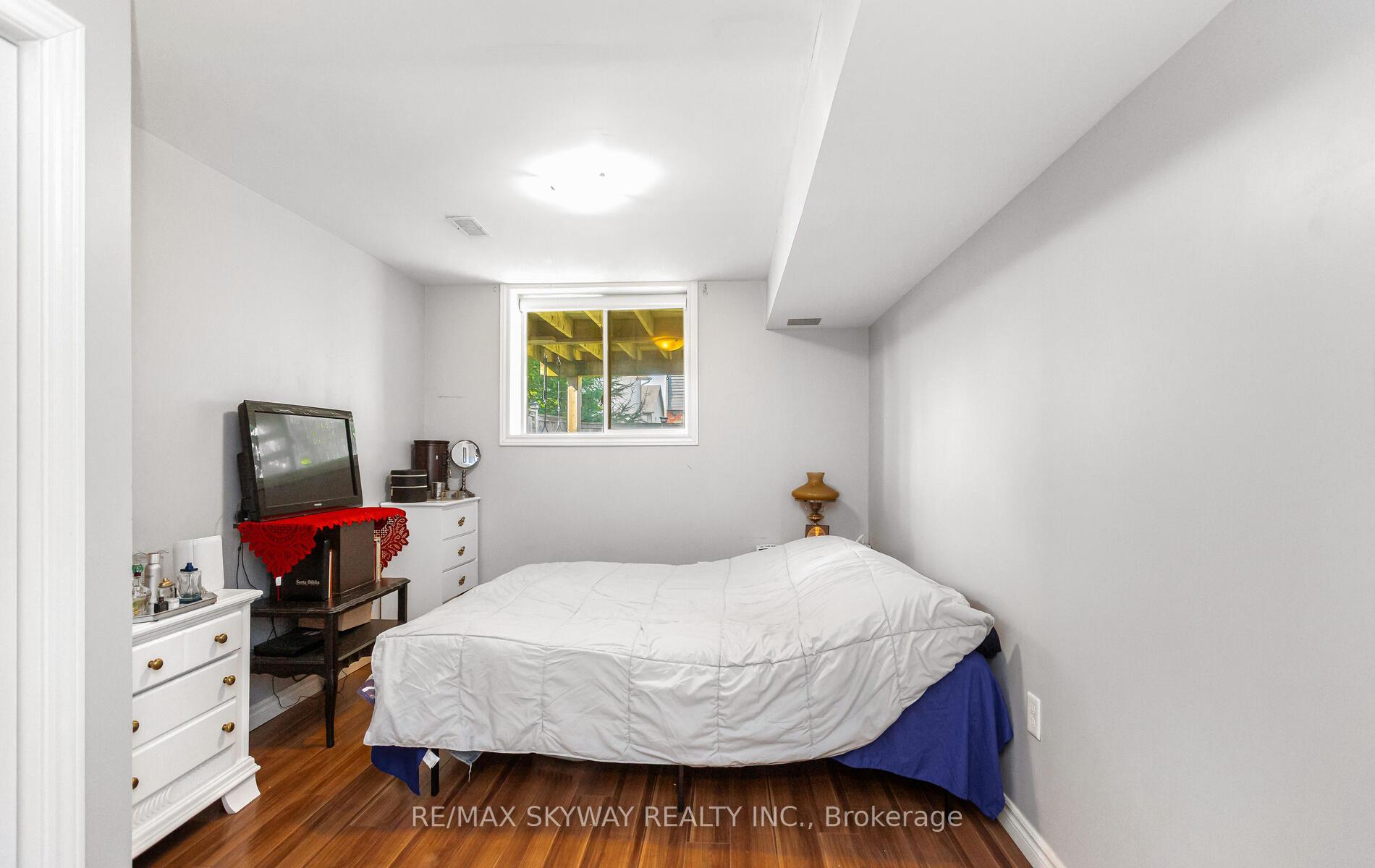 Photo 42 of 86 Davis Street, Guelph, Grange Road — HOMEH