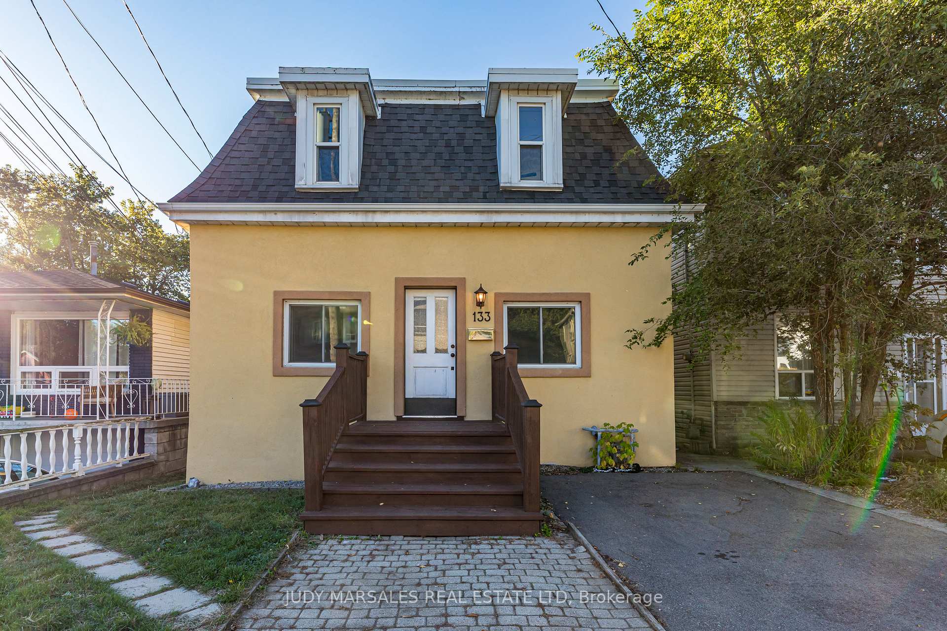Photo 1 of 133 Breadalbane Street, Hamilton, Strathcona — HOMEH