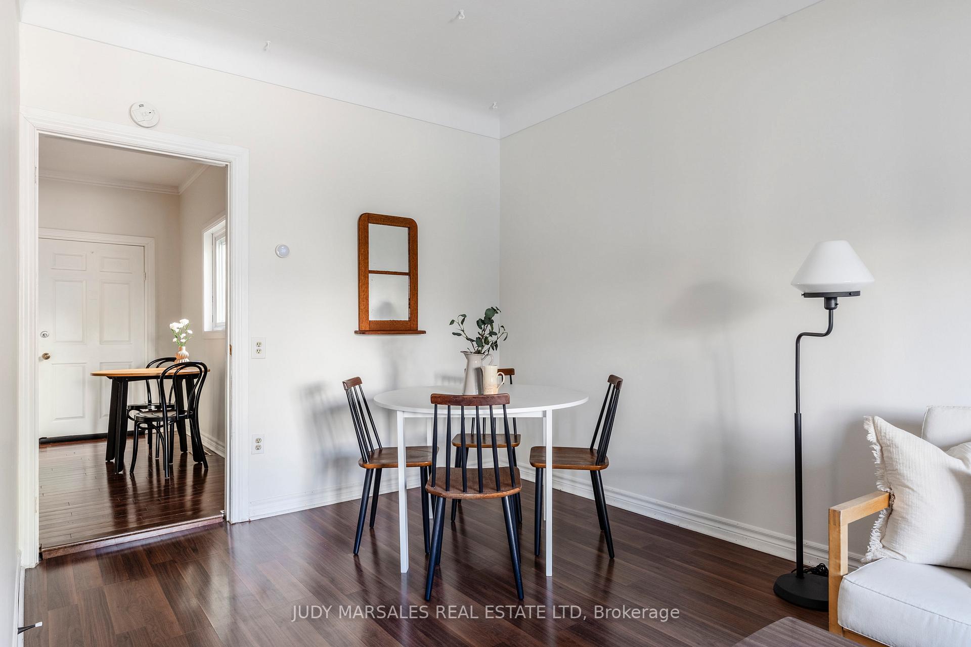 Photo 4 of 133 Breadalbane Street, Hamilton, Strathcona — HOMEH