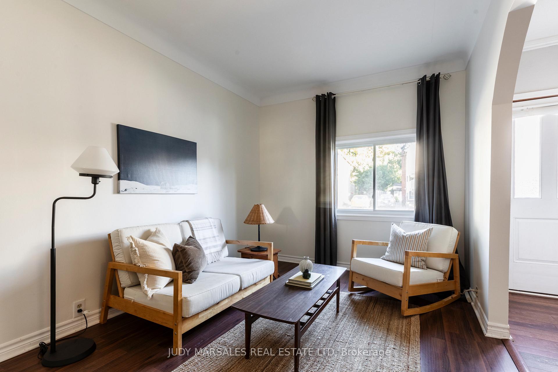 Photo 8 of 133 Breadalbane Street, Hamilton, Strathcona — HOMEH