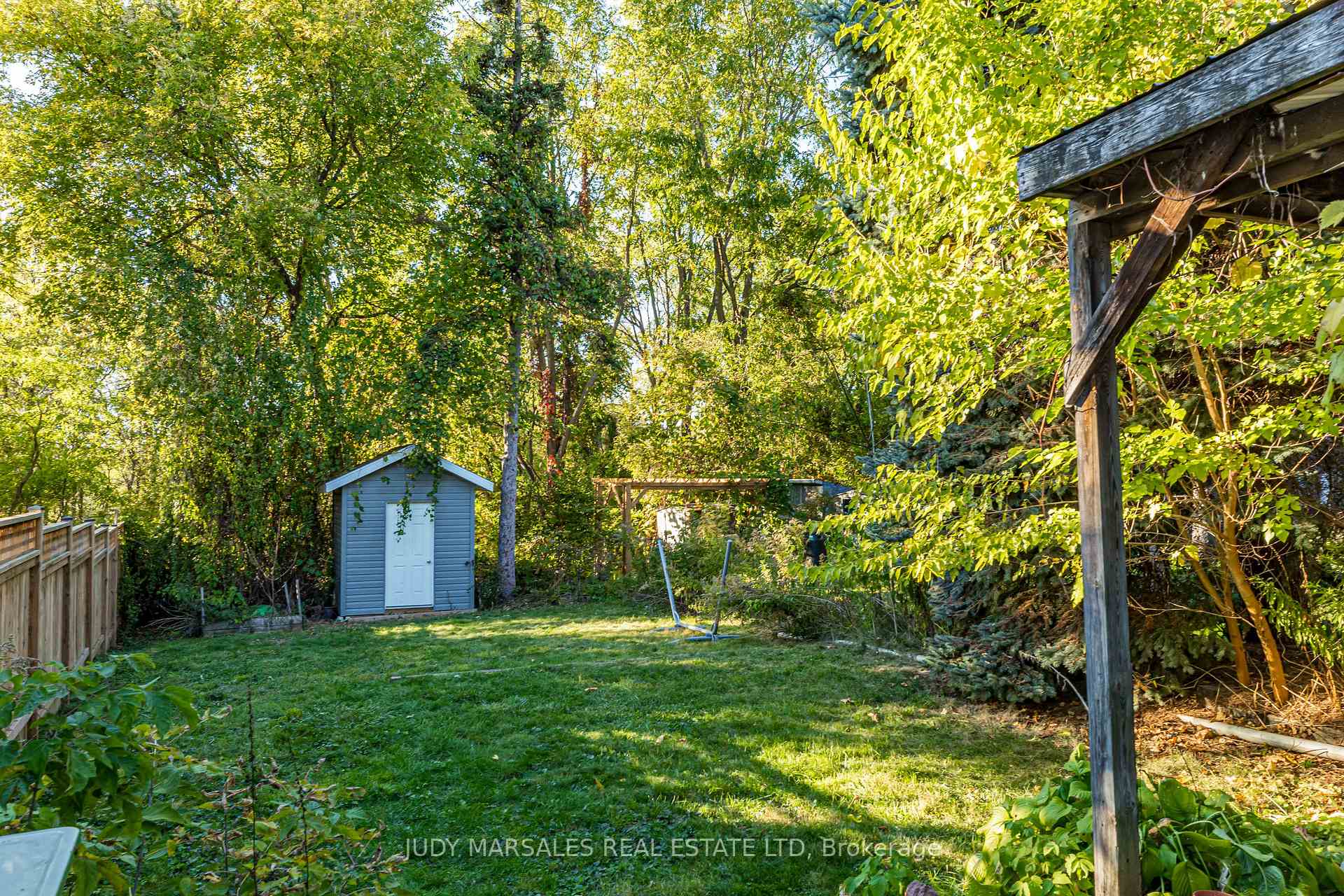 Photo 33 of 133 Breadalbane Street, Hamilton, Strathcona — HOMEH