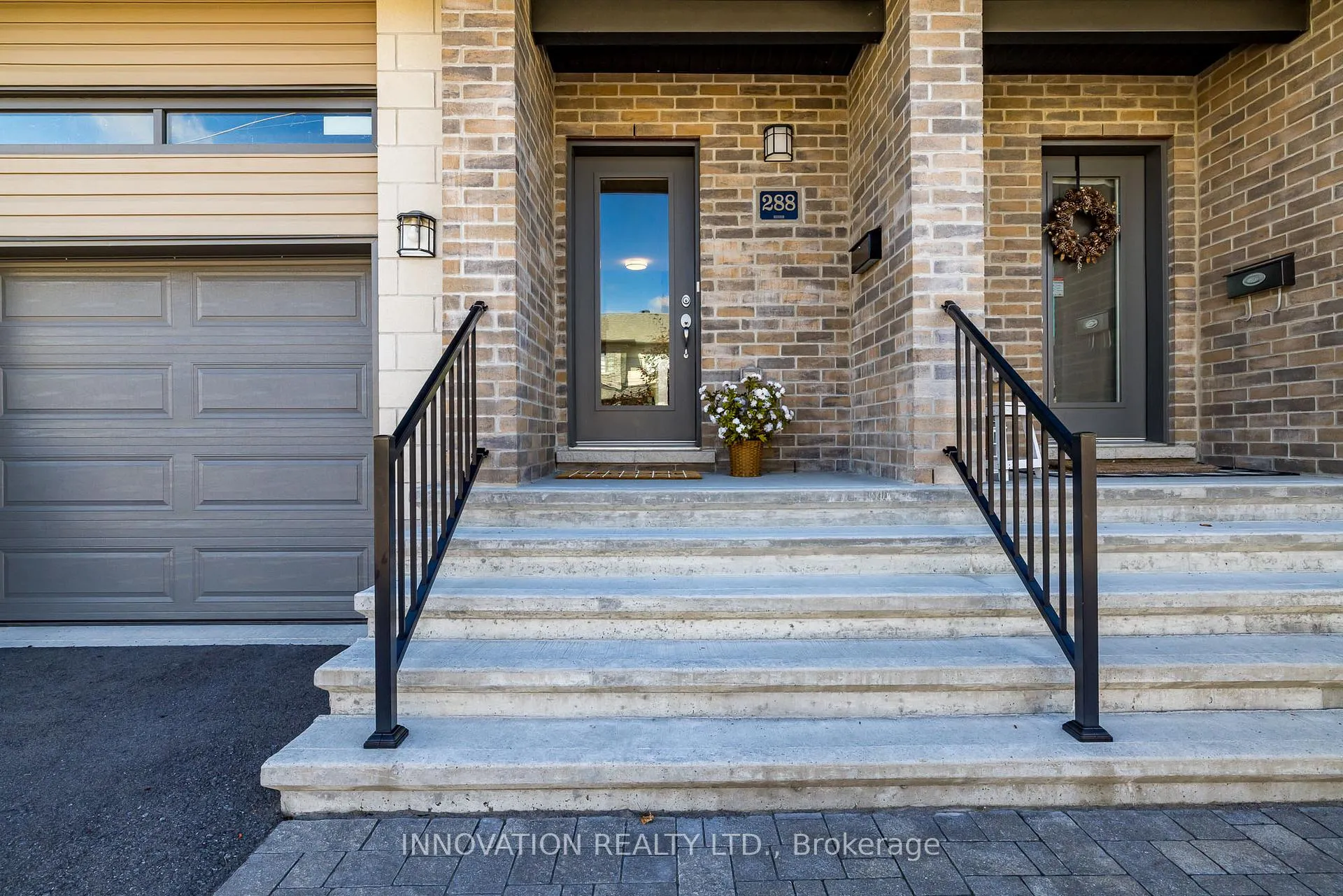 Photo 3 of 288 Munro Street, Carleton Place — HOMEH