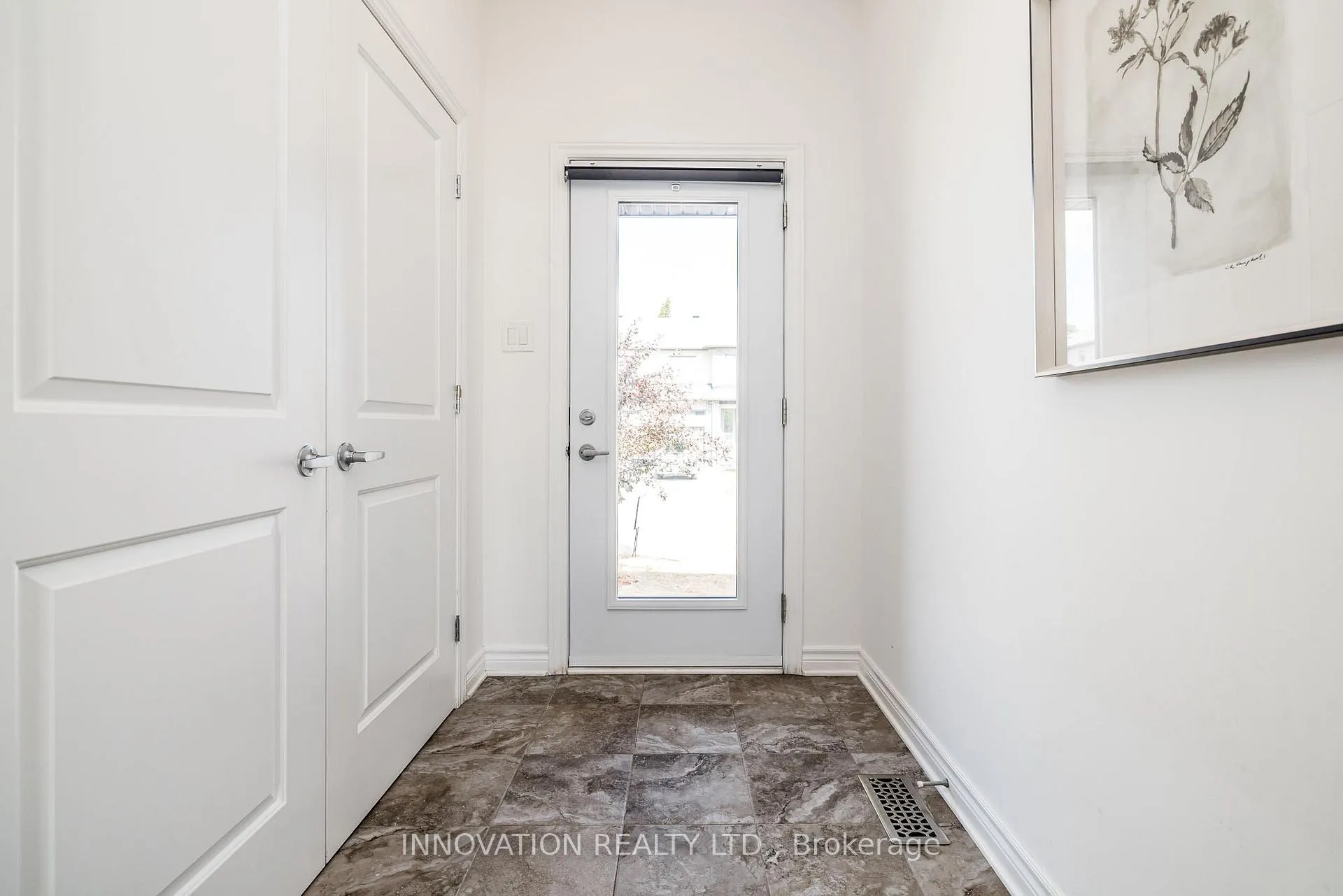 Photo 4 of 288 Munro Street, Carleton Place — HOMEH