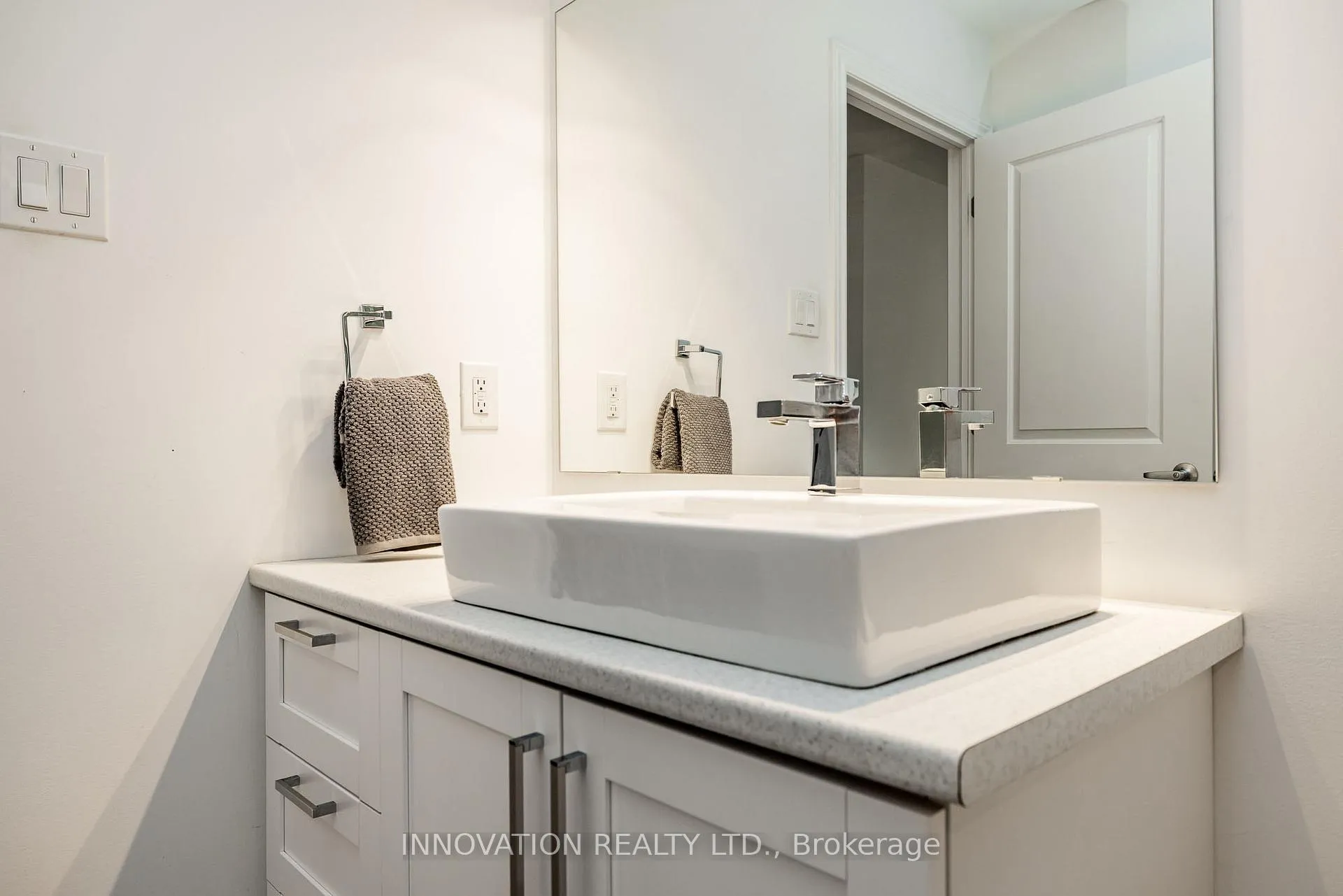 Photo 28 of 288 Munro Street, Carleton Place — HOMEH