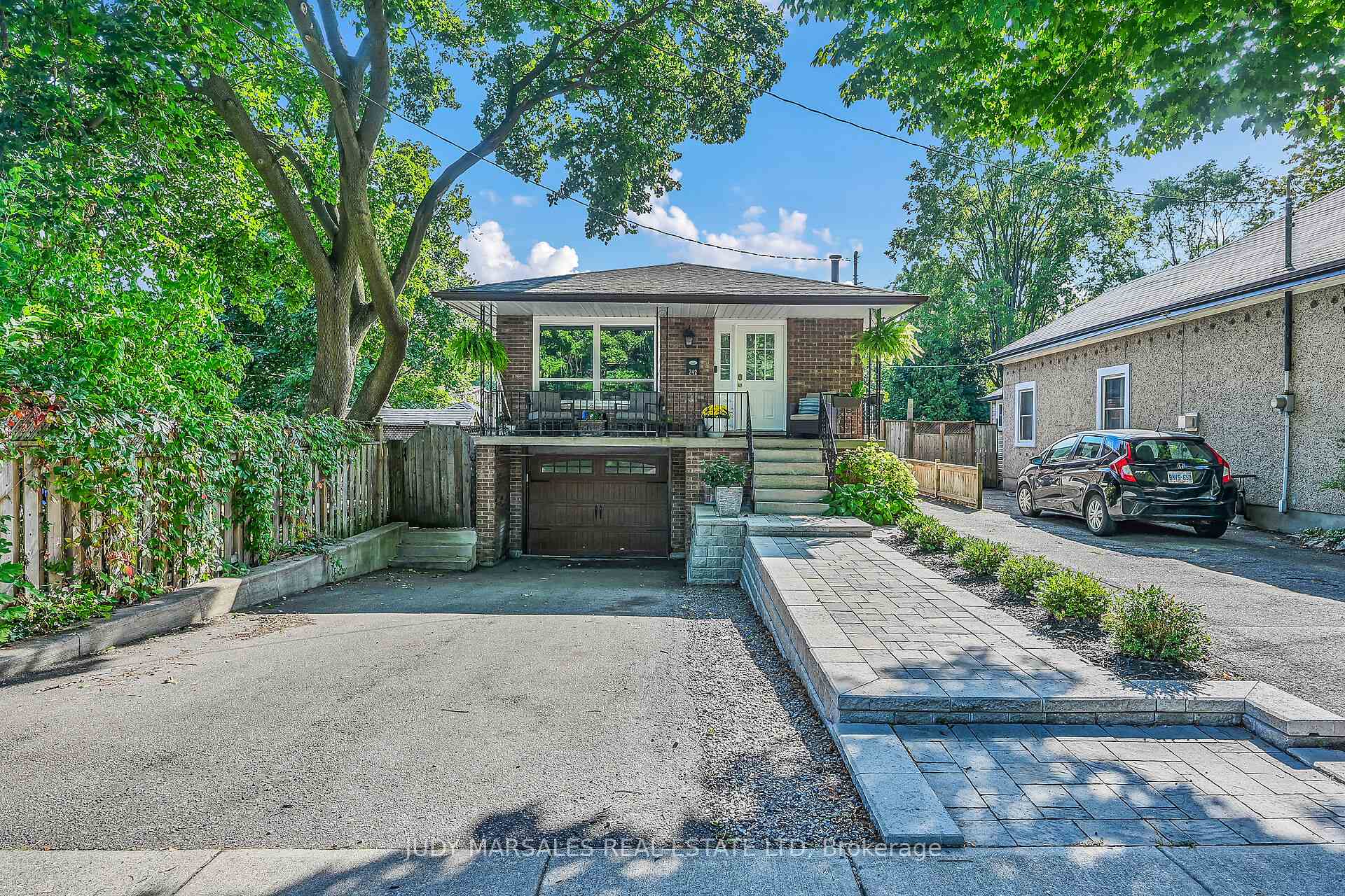 Photo 3 of 242 Macnab Street, Hamilton, Dundas — HOMEH