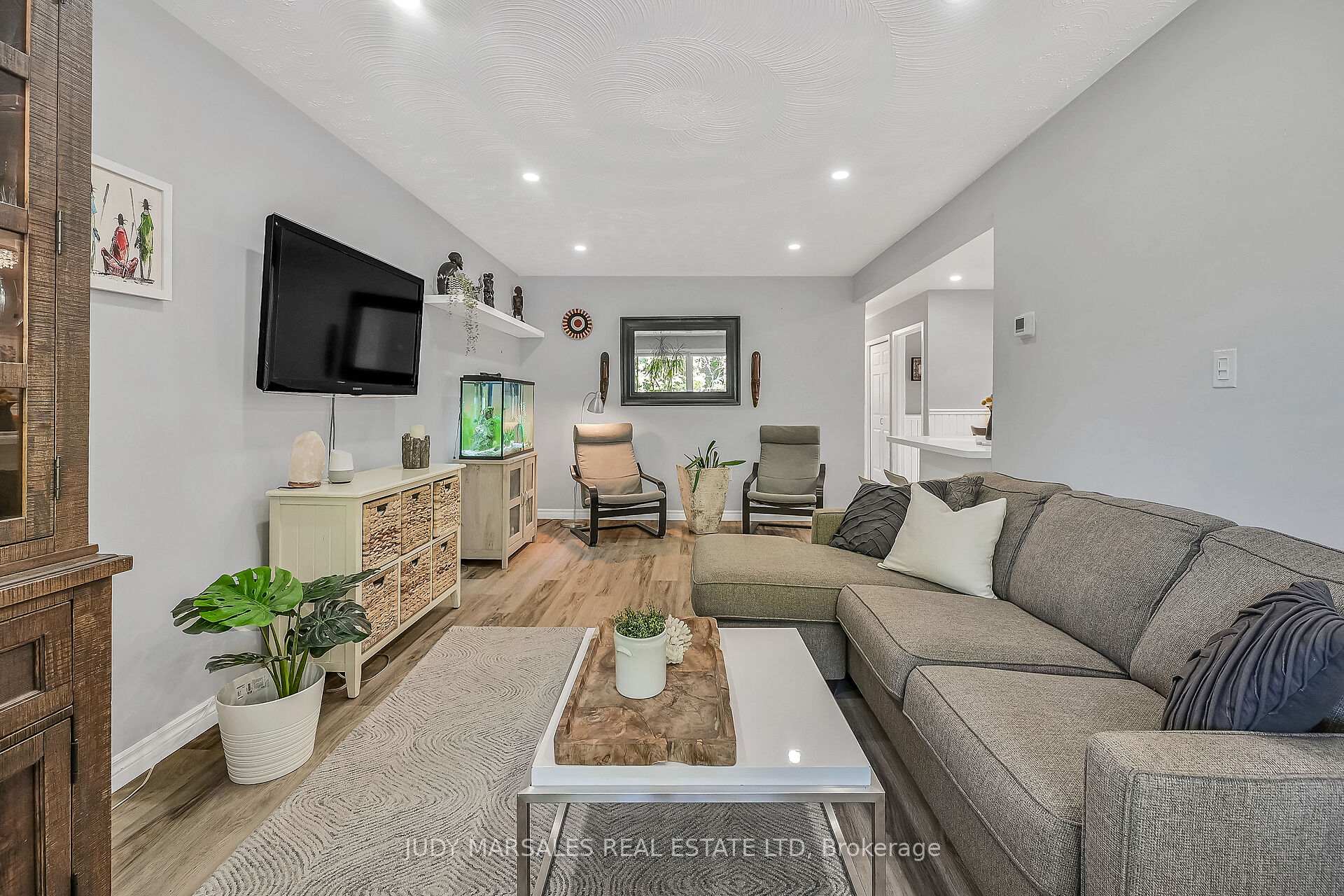 Photo 7 of 242 Macnab Street, Hamilton, Dundas — HOMEH