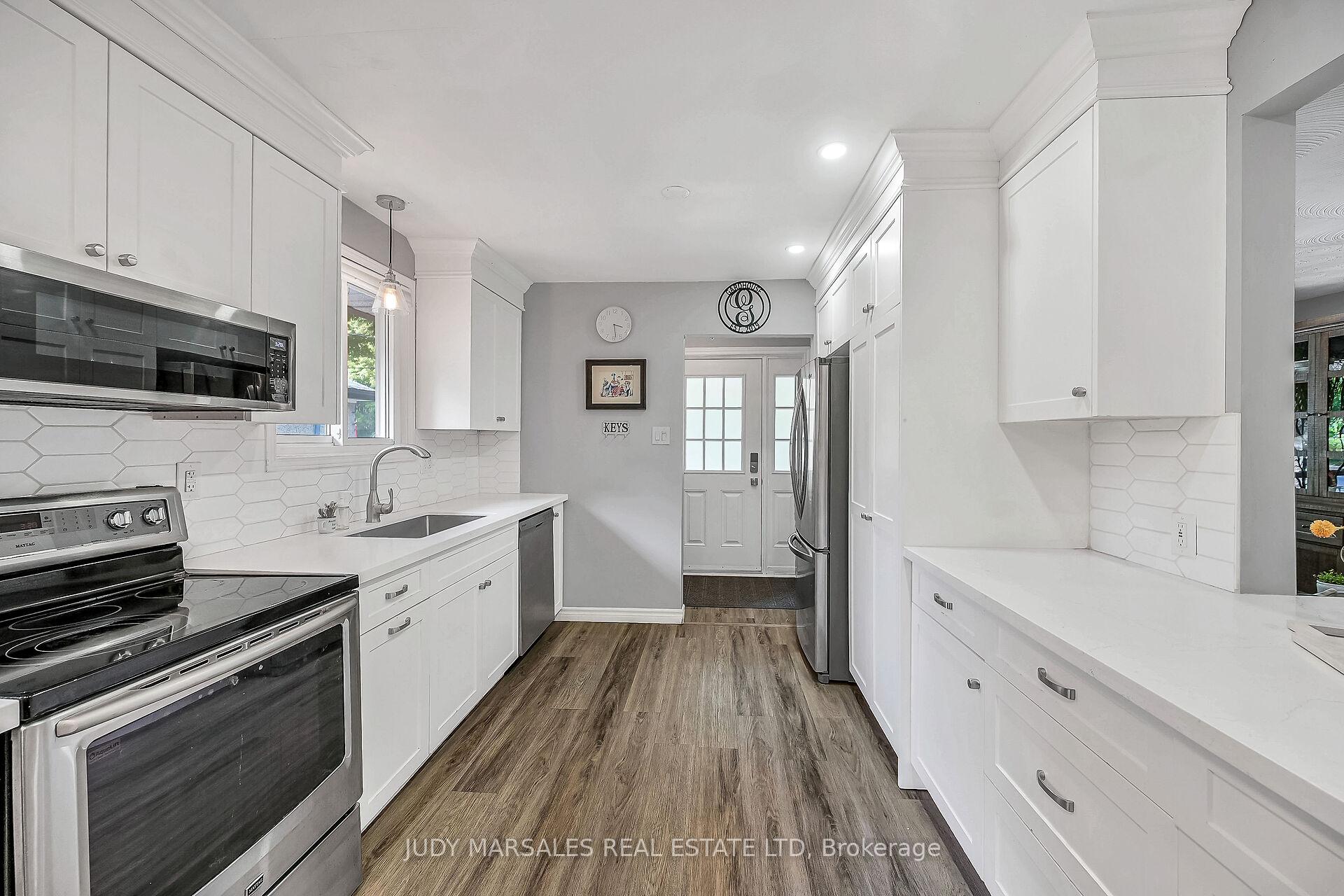 Photo 12 of 242 Macnab Street, Hamilton, Dundas — HOMEH