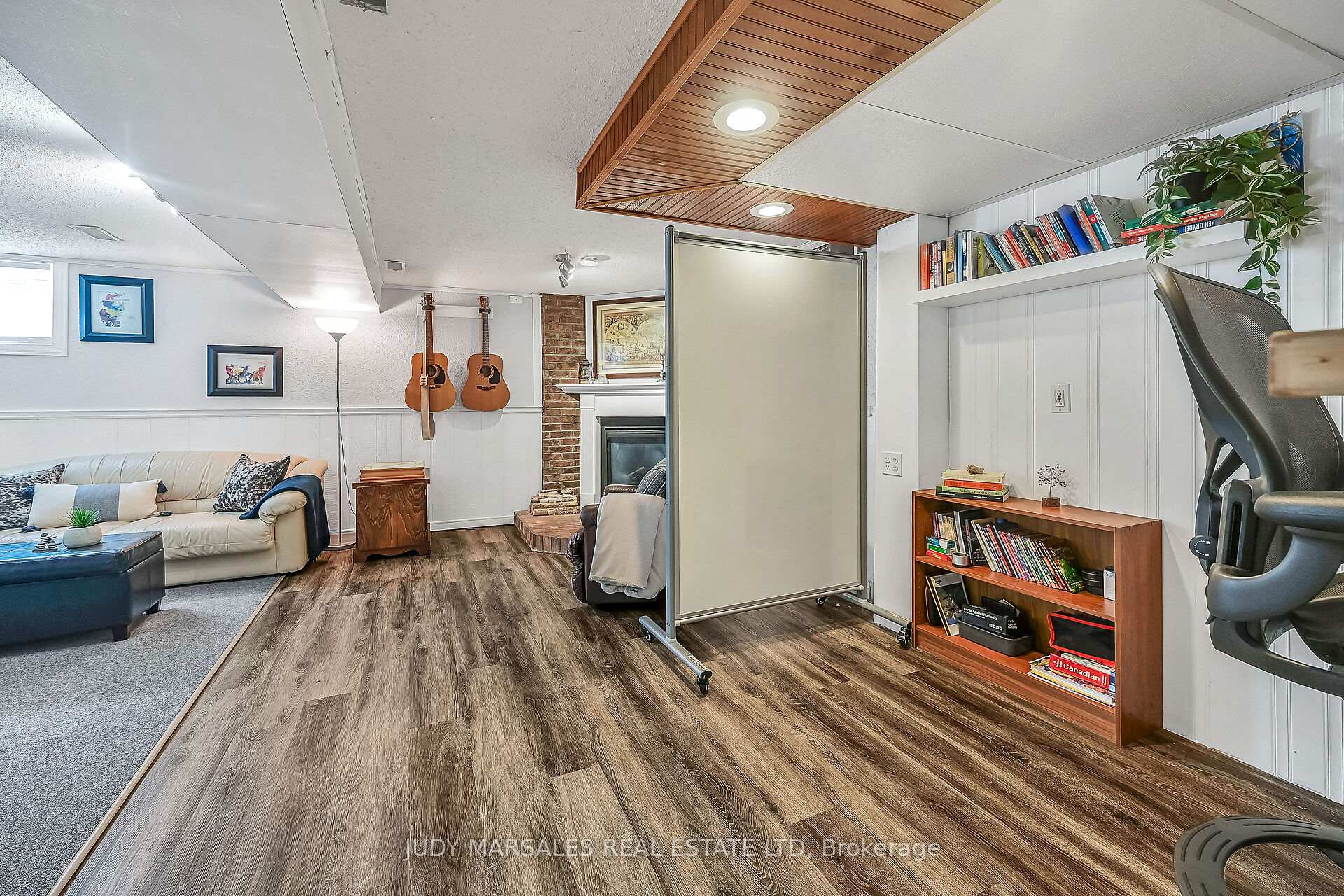 Photo 25 of 242 Macnab Street, Hamilton, Dundas — HOMEH