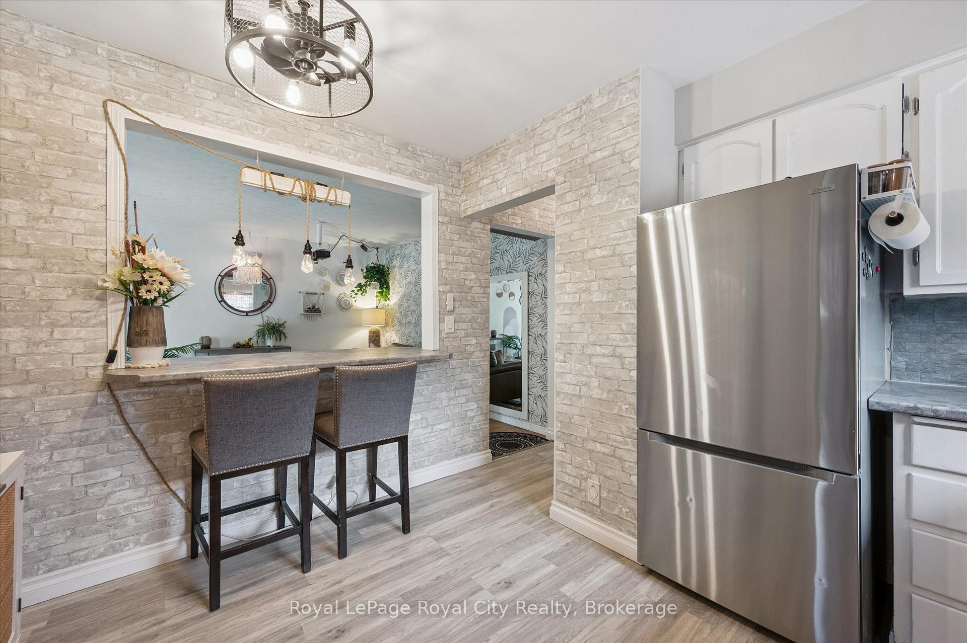 Photo 10 of 62 Sheridan Street, Guelph, Riverside Park — HOMEH