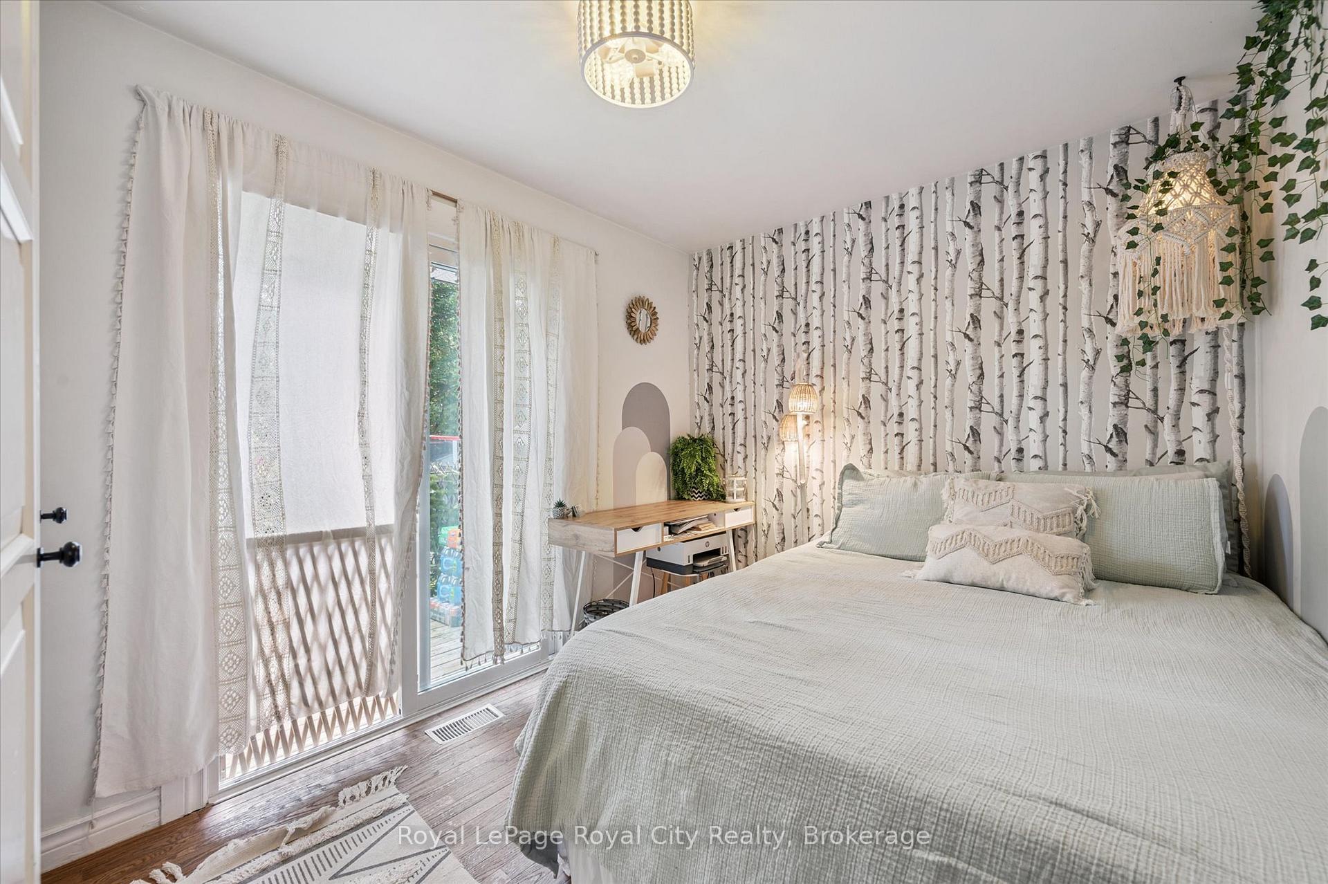 Photo 12 of 62 Sheridan Street, Guelph, Riverside Park — HOMEH