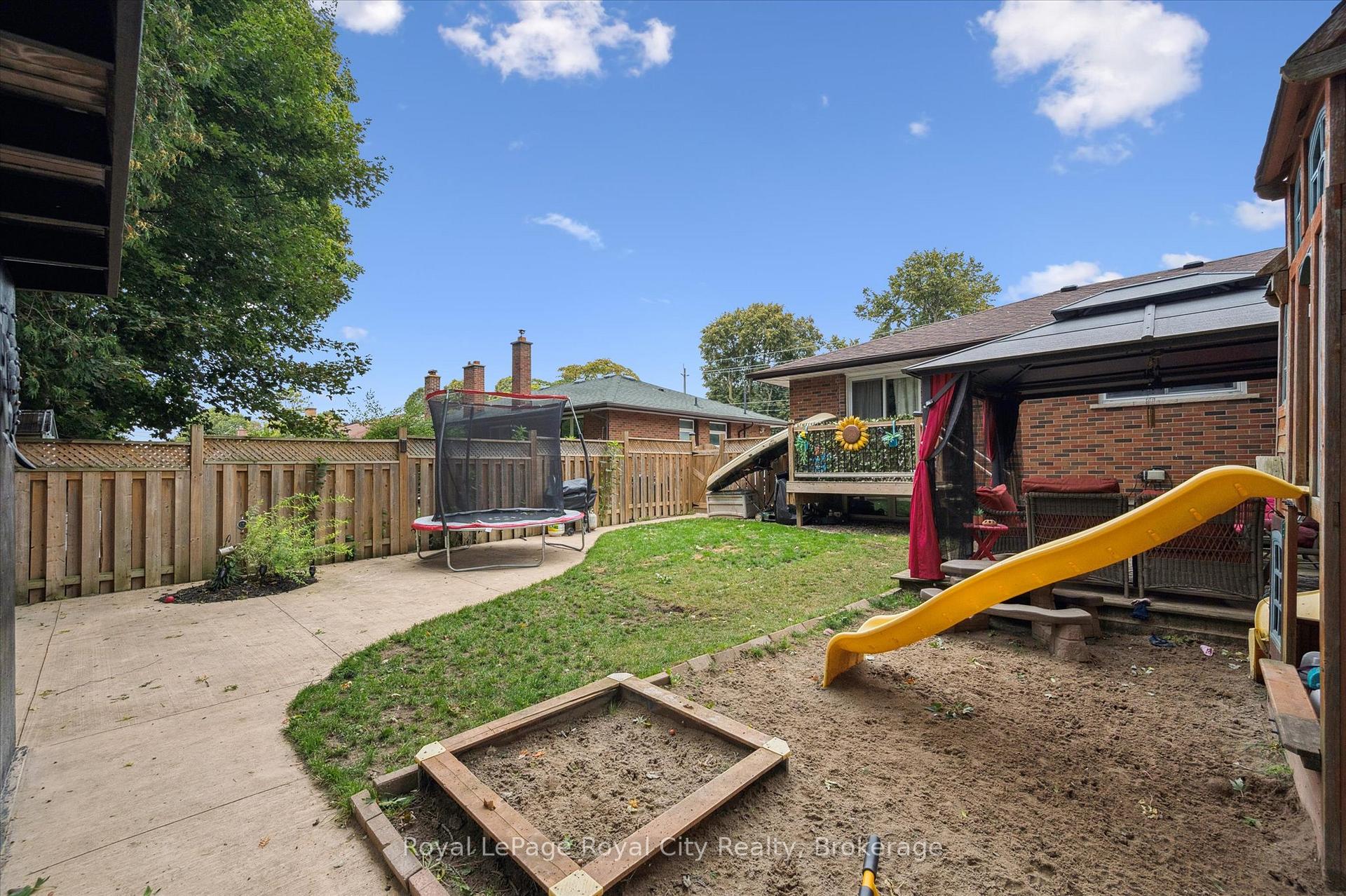 Photo 22 of 62 Sheridan Street, Guelph, Riverside Park — HOMEH