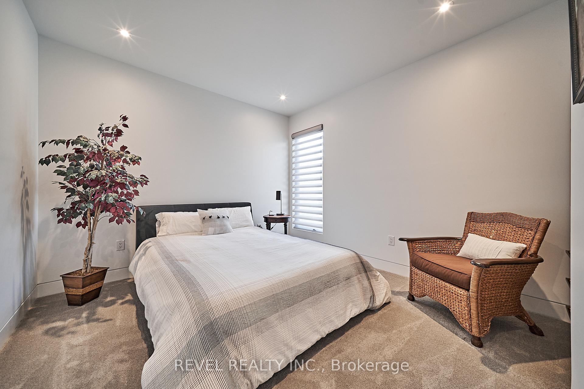 Photo 25 of 516 Poplar Avenue, Ajax, South East — HOMEH