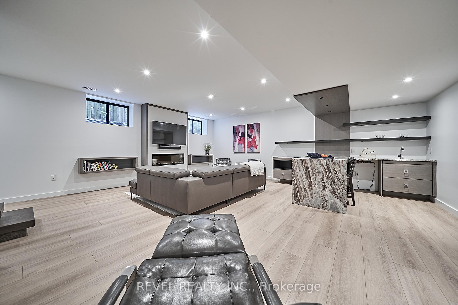 Photo 29 of 516 Poplar Avenue, Ajax, South East — HOMEH
