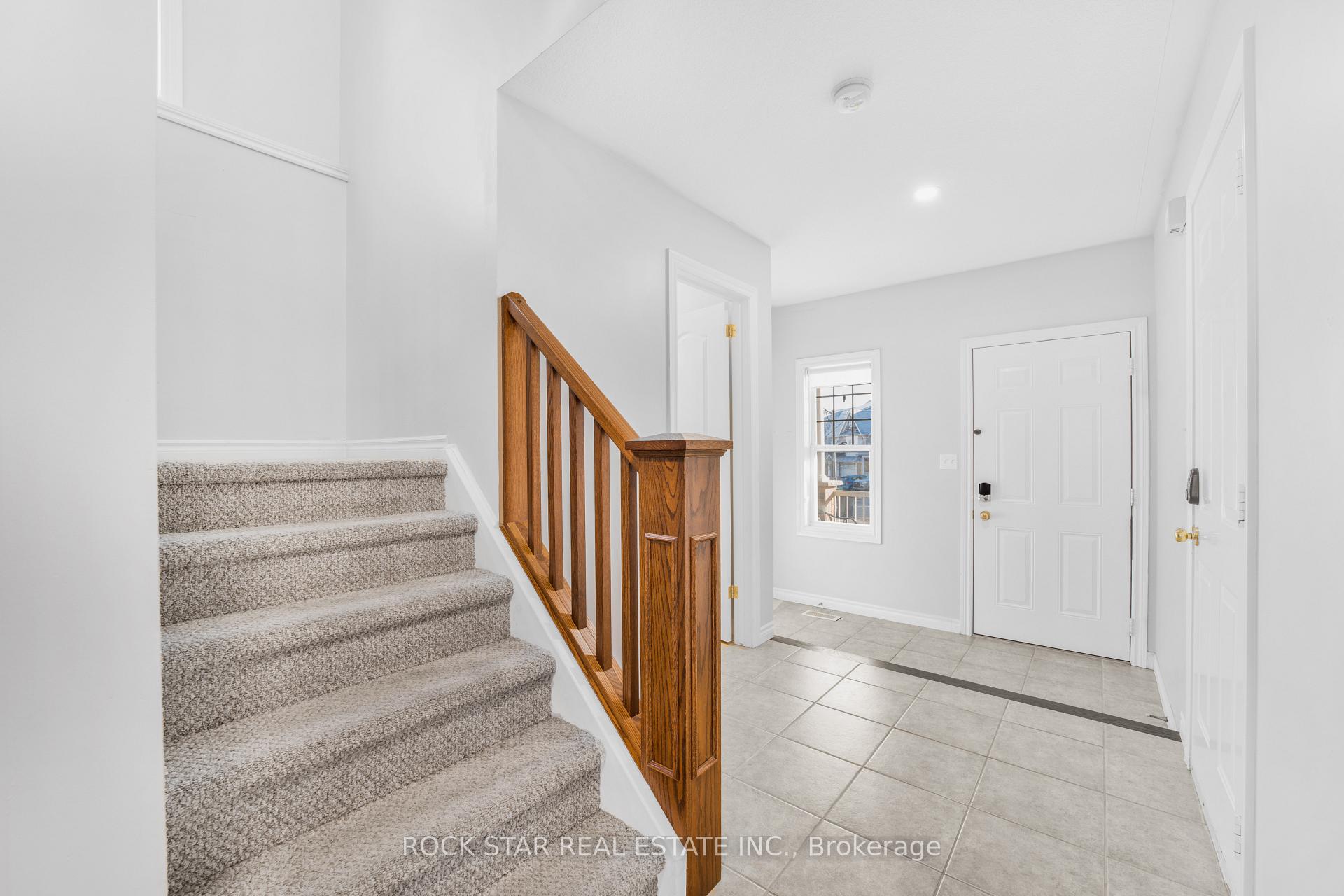 Photo 3 of 27 Truesdale Crescent, Guelph, Kortright West — HOMEH