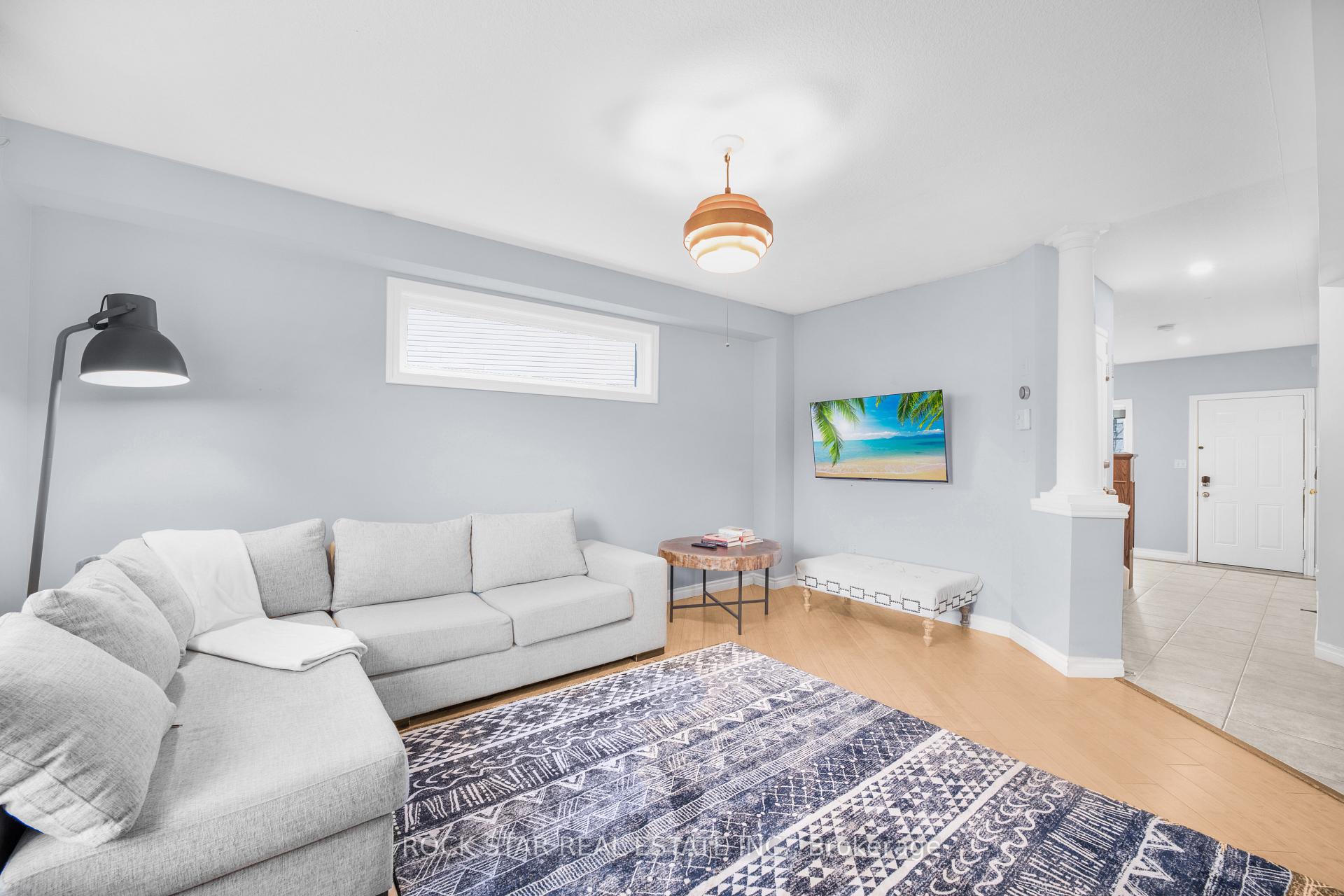 Photo 5 of 27 Truesdale Crescent, Guelph, Kortright West — HOMEH