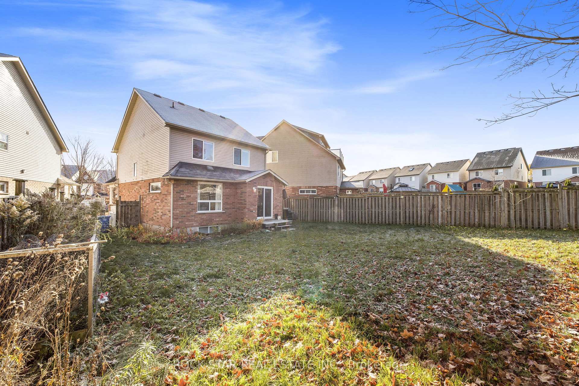 Photo 32 of 27 Truesdale Crescent, Guelph, Kortright West — HOMEH