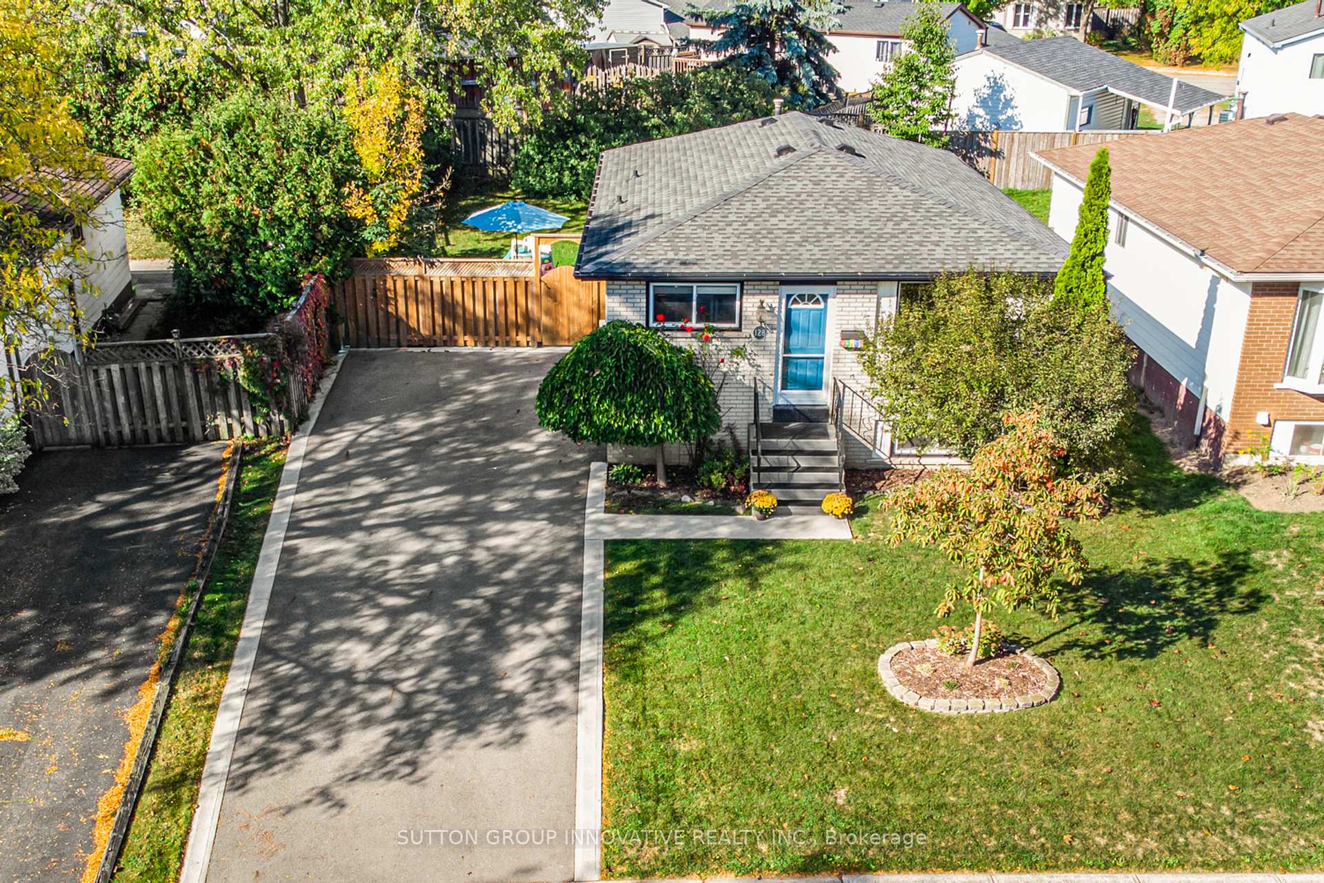 Photo 2 of 128 Moxley Drive, Hamilton, Lisgar — HOMEH