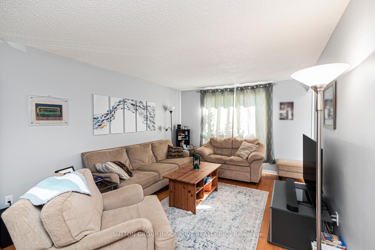 Photo 10 of 128 Moxley Drive, Hamilton, Lisgar — HOMEH