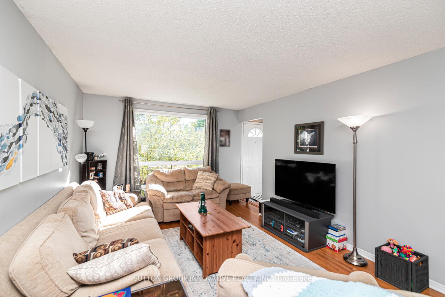 Photo 11 of 128 Moxley Drive, Hamilton, Lisgar — HOMEH