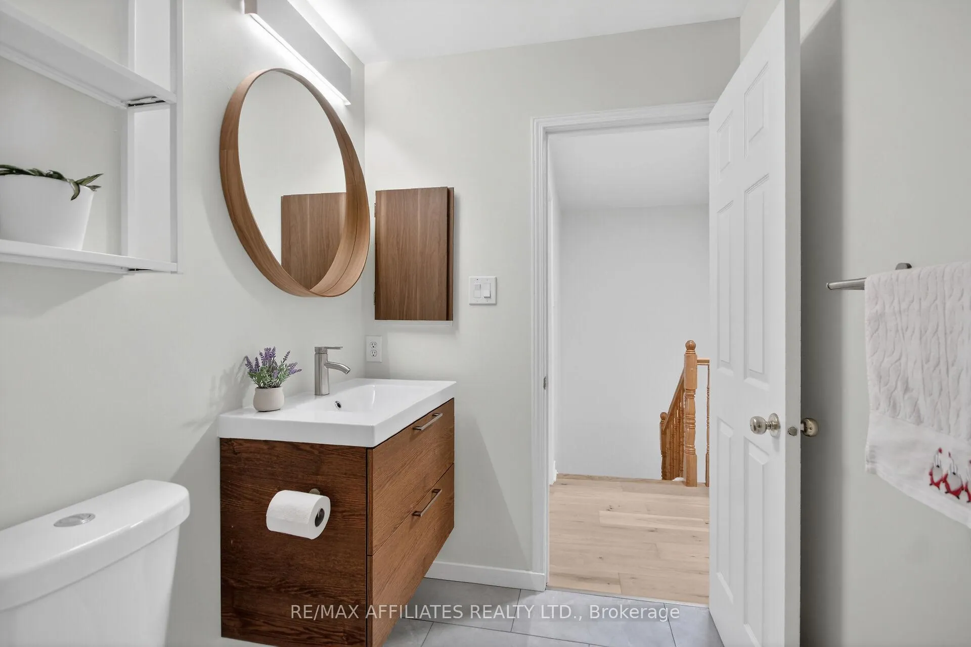 Photo 31 of 137 Lilibet Crescent, Ottawa, Ellwood — HOMEH