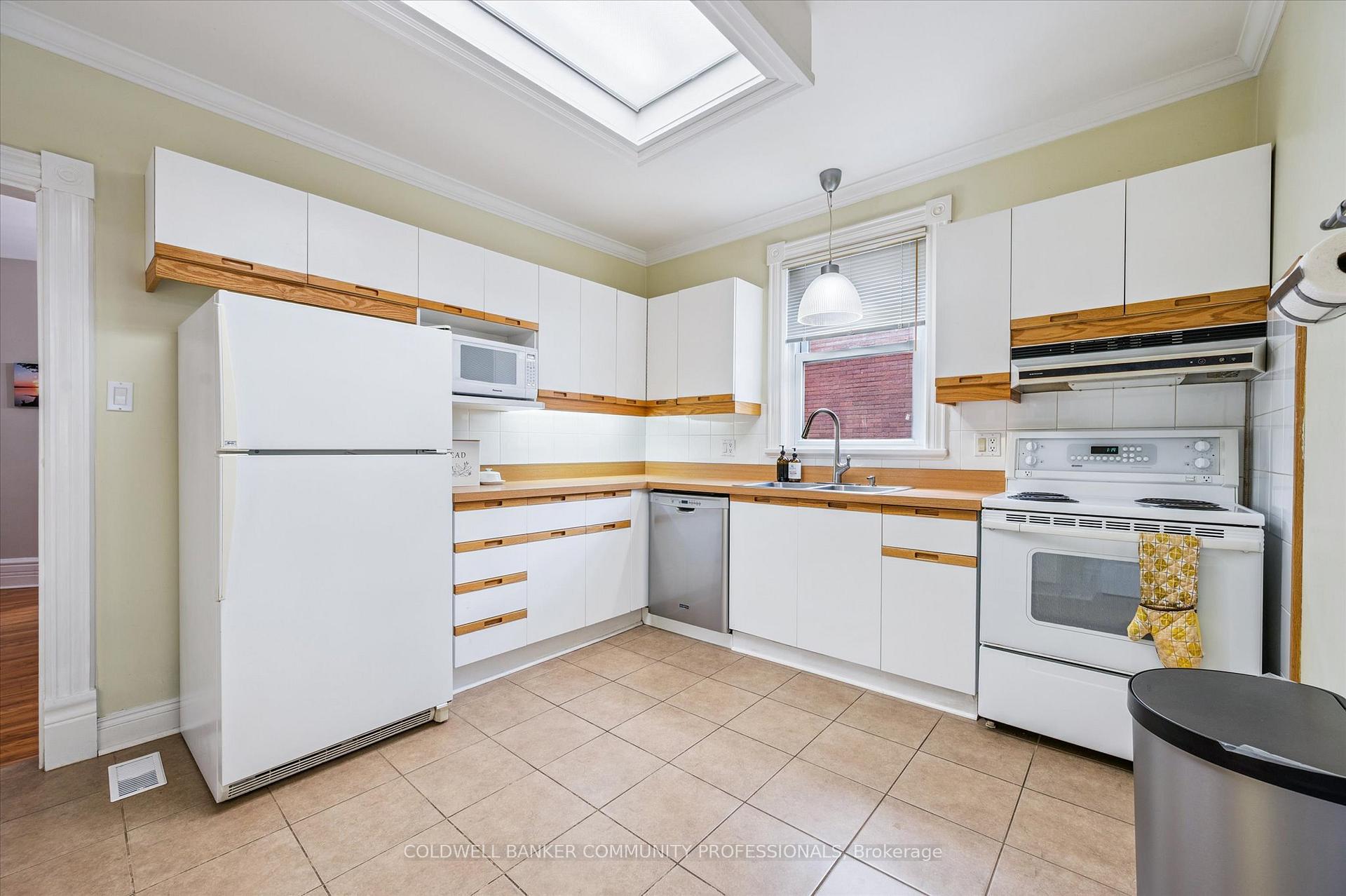 Photo 13 of 275 Waterloo Avenue, Guelph, Junction/Onward Willow — HOMEH