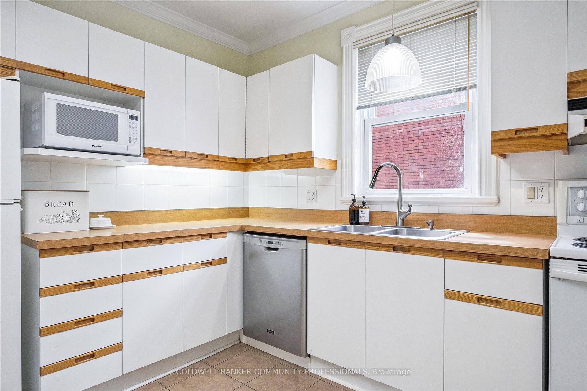 Photo 14 of 275 Waterloo Avenue, Guelph, Junction/Onward Willow — HOMEH