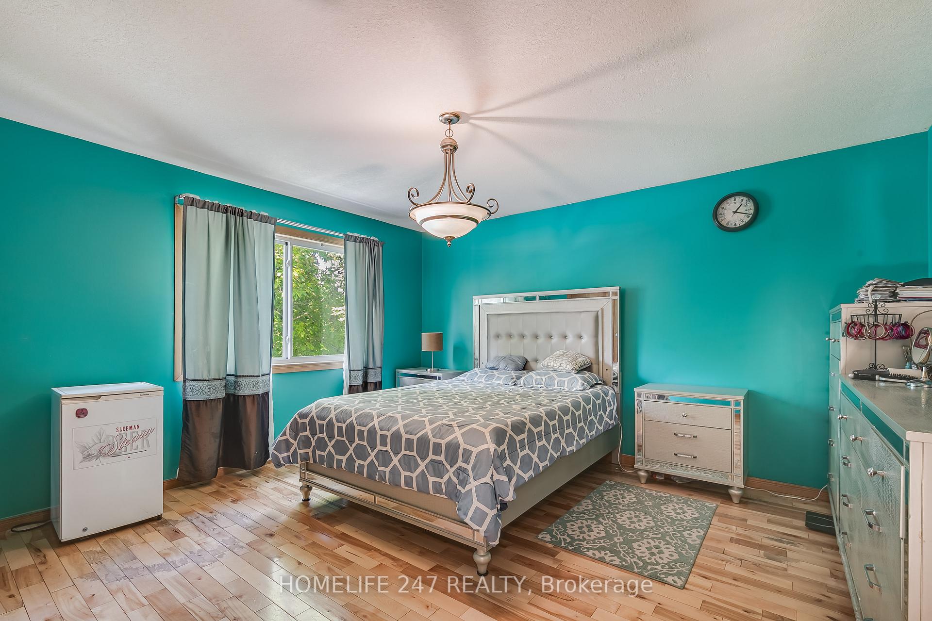 Photo 12 of 331 Paisley Road, Guelph, Junction/Onward Willow — HOMEH