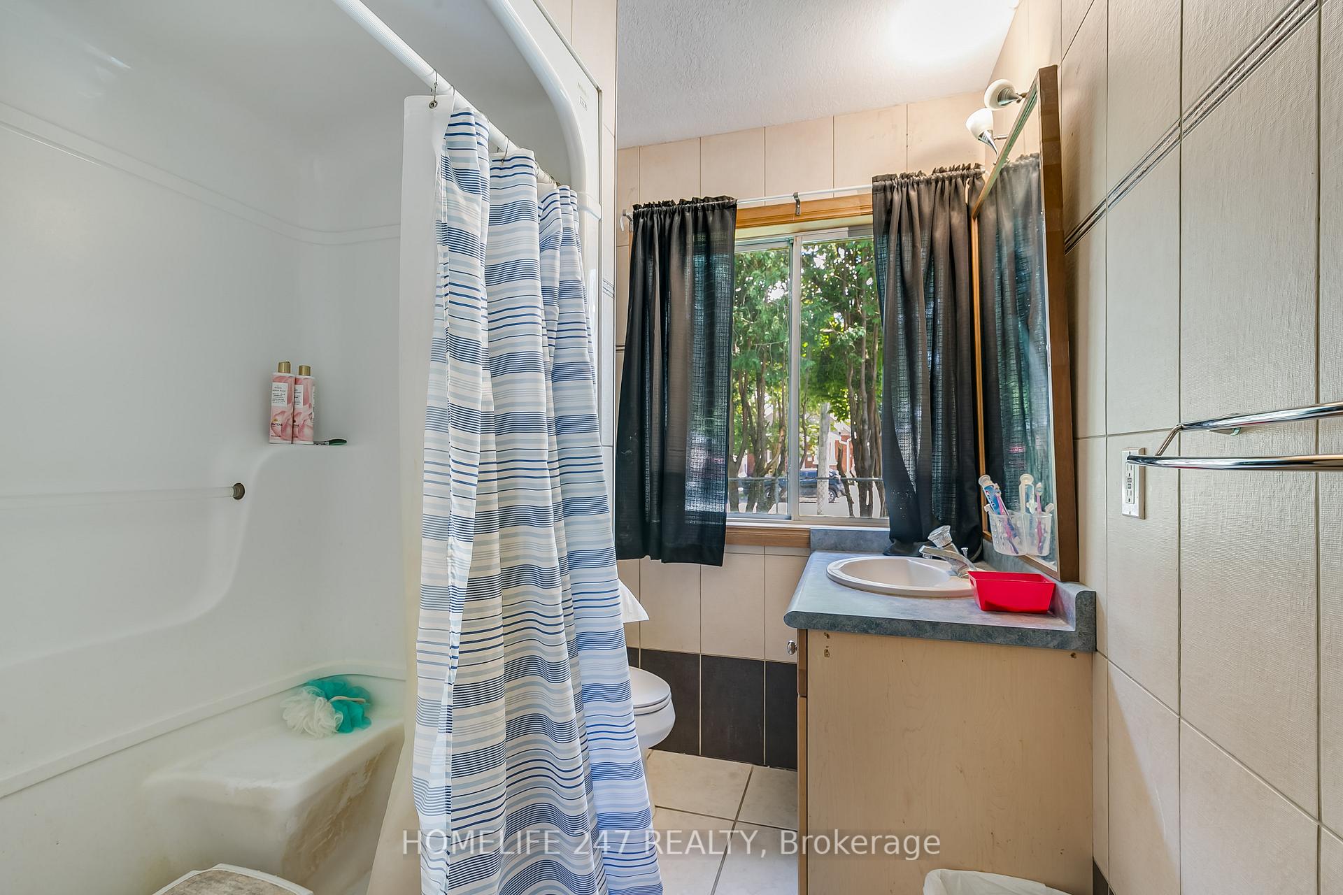 Photo 19 of 331 Paisley Road, Guelph, Junction/Onward Willow — HOMEH