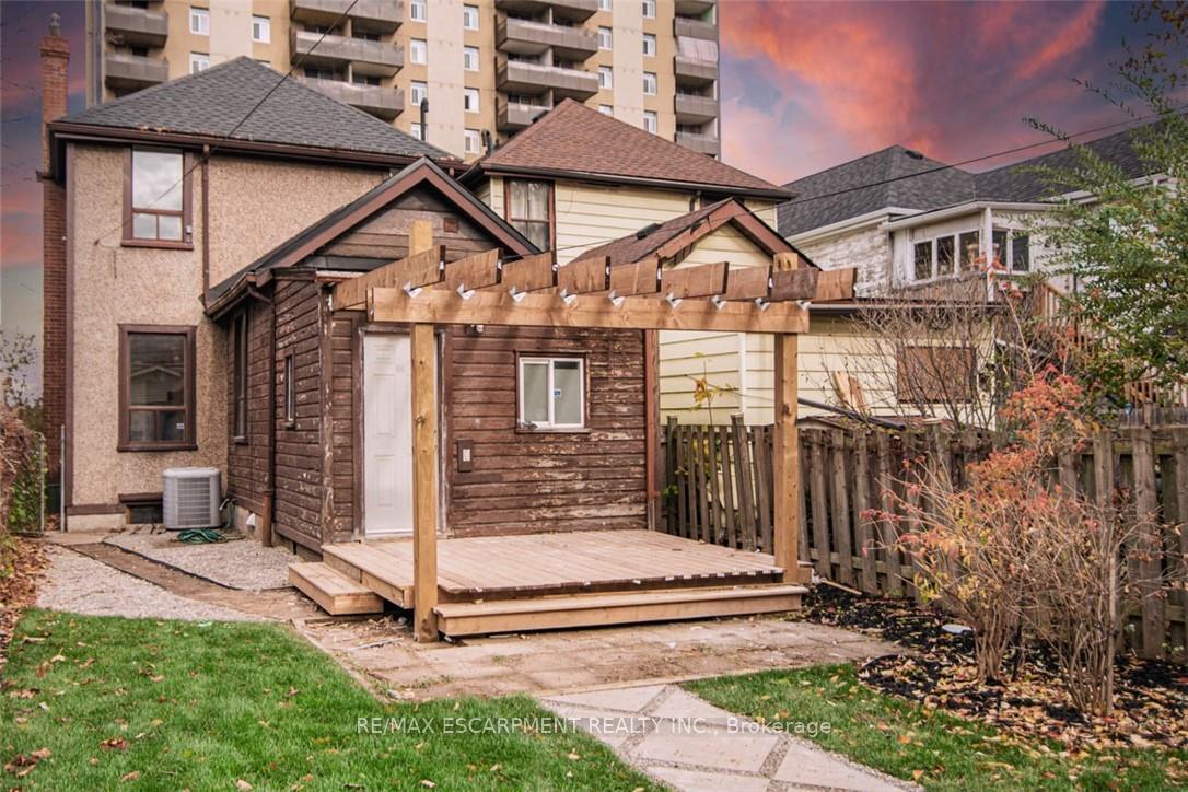 Photo 34 of 48 Aikman Avenue, Hamilton, Gibson — HOMEH