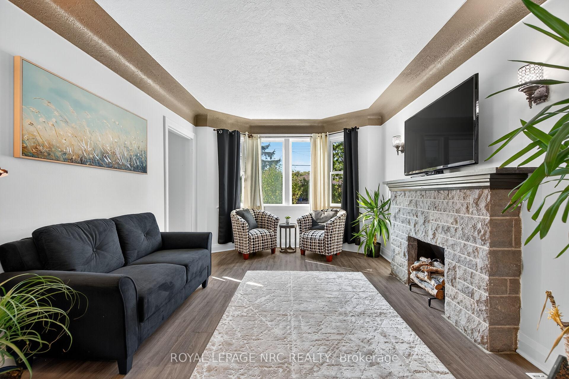 Photo 11 of 199 West 2nd Street, Hamilton, Southam — HOMEH